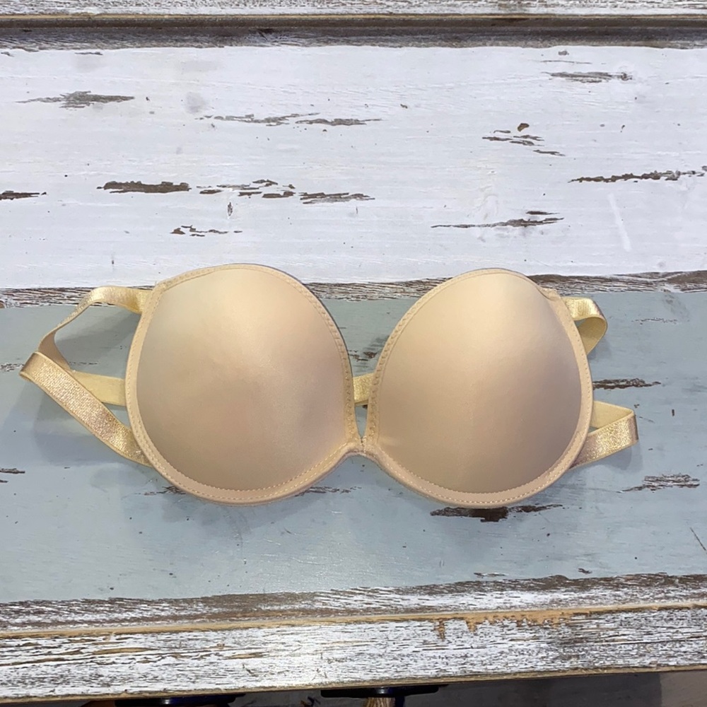 Strapless nude bra